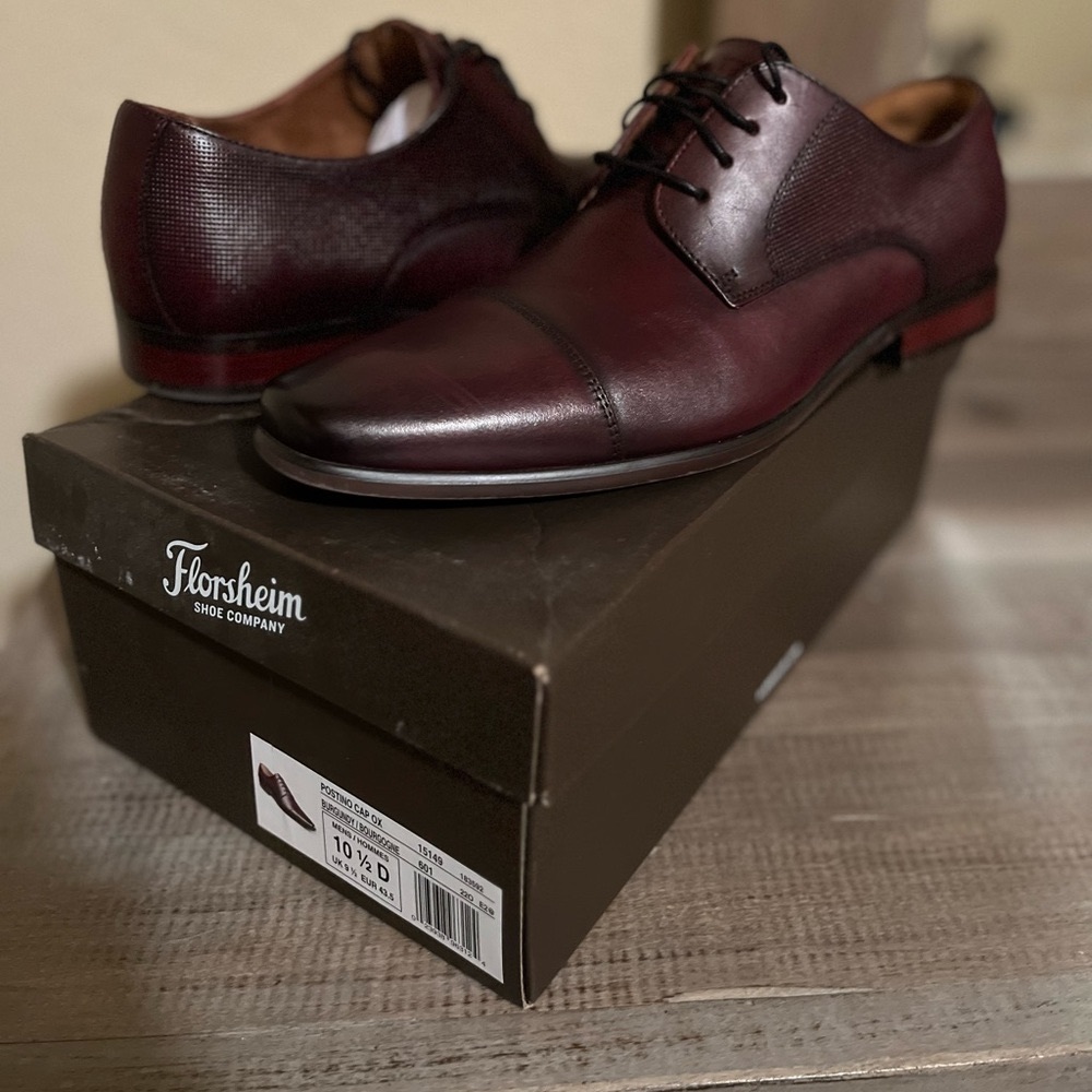 Men’s Dress Shoes - 10.5 - Cognac / Burgundy - Florsheim